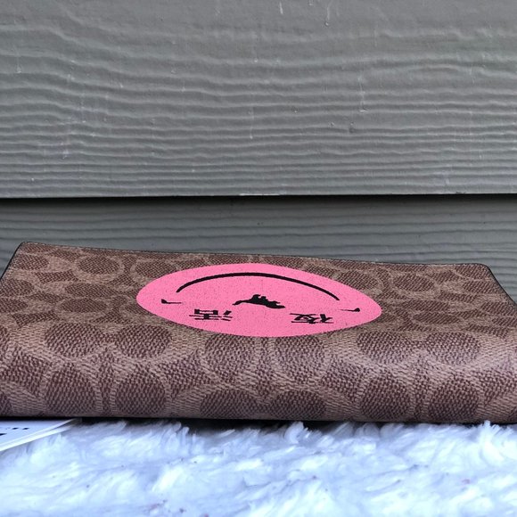 NWT COACH Callie Folder Yeti Signature Canvas  Crossbody Bag With Chain - Picture 6 of 10